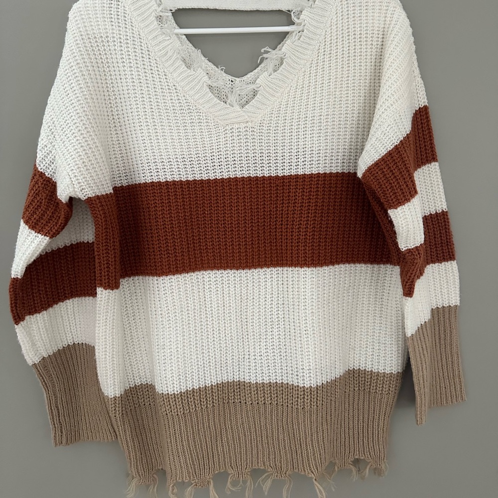 Moon & Madison juniors XS striped sweater